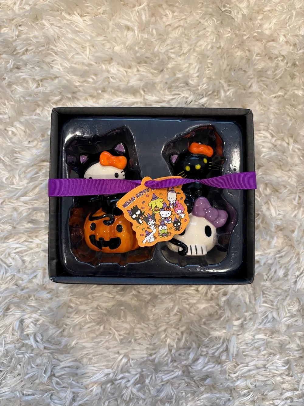 Hello Kitty Halloween Salt & Pepper Mini Figure Set Black Cat Pumpkin Skull Bow